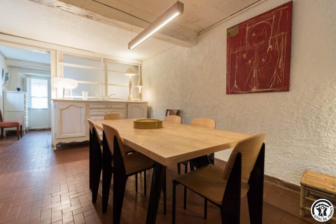 31G101775-53d27b86be68448aaff8c99278792e74