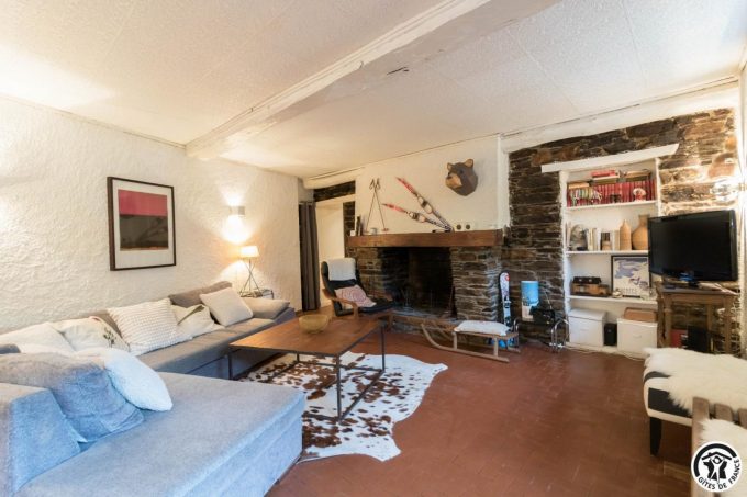 31G101775-630e90d7f86448469fcd35866fd87141