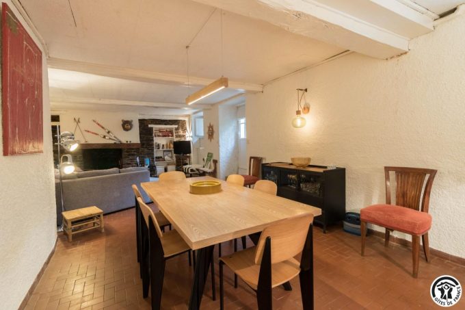 31G101775-64e257c402df46c392f167d4e8899472