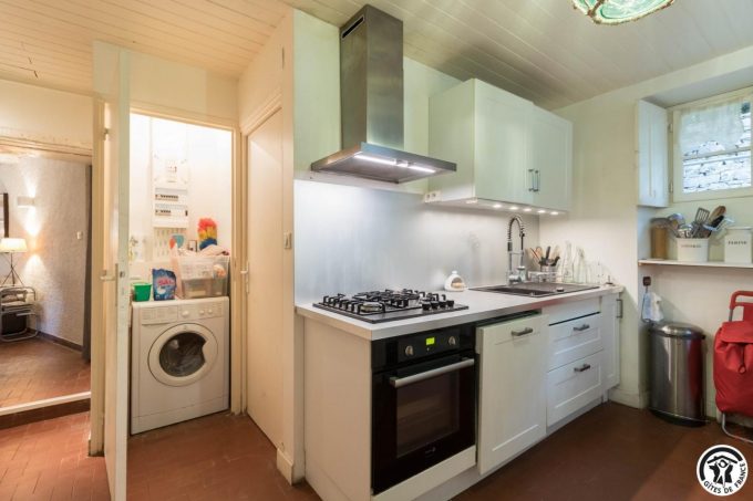 31G101775-7ccd164b19be41cdb38167ca07f7091b