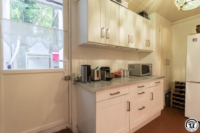 31G101775-a1dfa80c02df4fb0b850377115d81f65