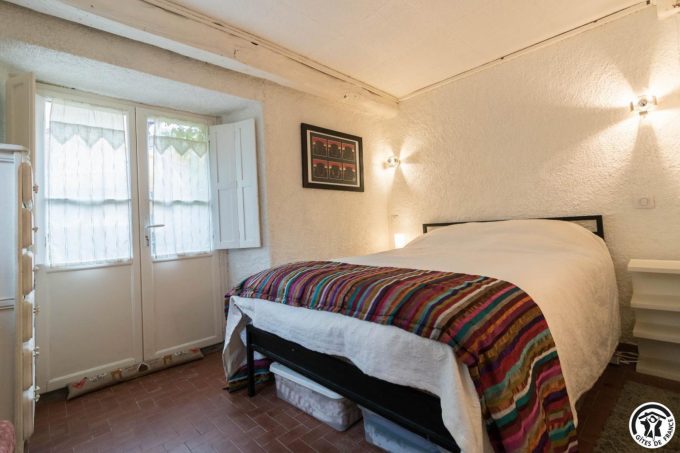 31G101775-b443bff9fbb94da4b389853358b87f21