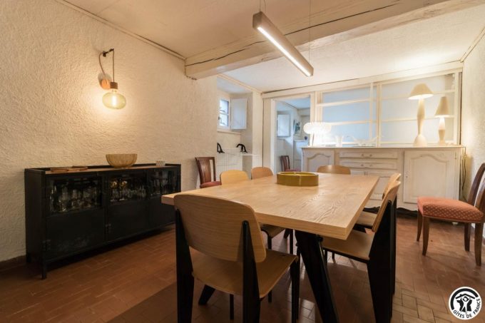 31G101775-efb17f2a5b154de5b2e0e20224678cd1