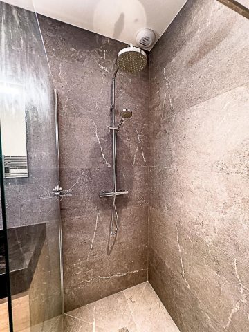 31G101777-4483dec7d2f64bcb92d917c99c320ce7