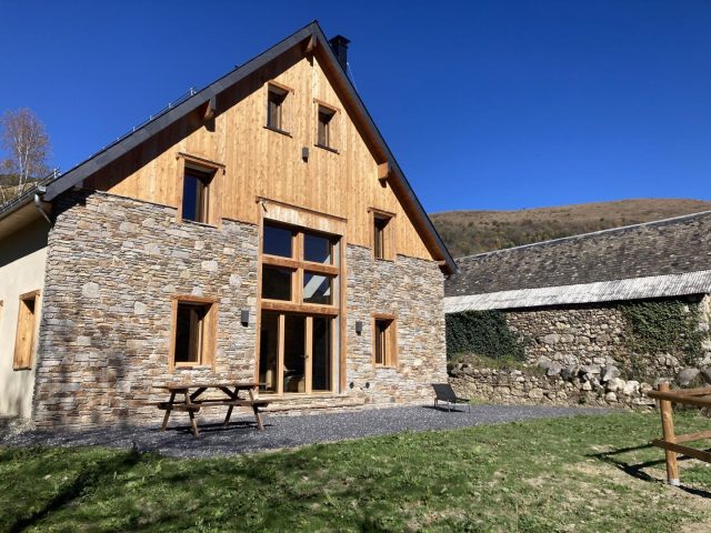 31G101777-4f78fd6397194bc998b6a592362f4dc7