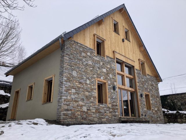 31G101777-67e8c28cd59144d79c5b1d1b42868e1b