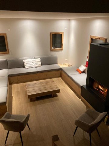 31G101777-75956e39543c42cb869ae9730ee8ada3