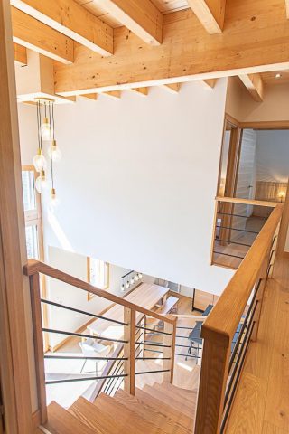 31G101777-a3b569b093004b93bf38fe1dd6f64da6