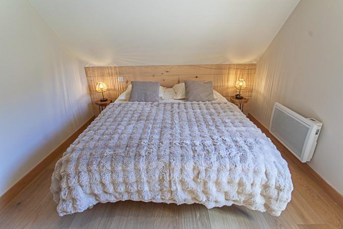 31G101777-a4877c18fa5144b38b094837157661c3