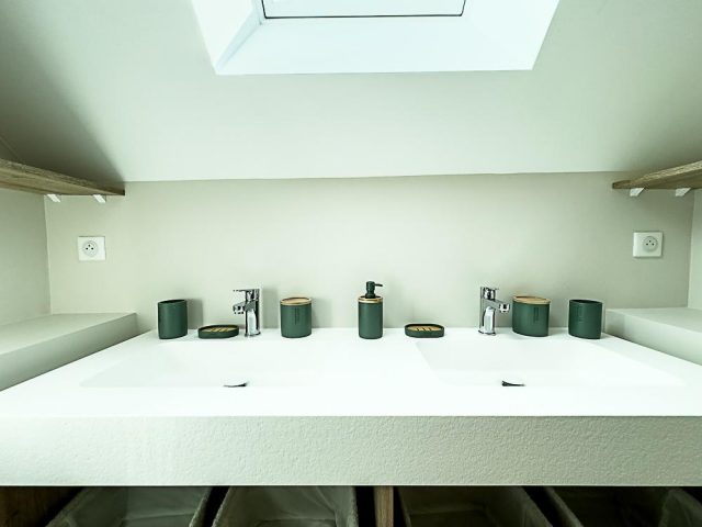 31G101777-d872d36582ca4caf8c51d23e4afb28ec