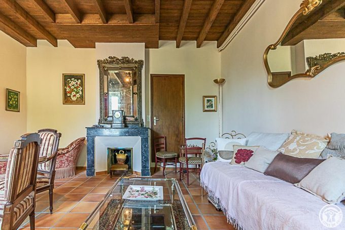 31G101778-23316a940ce4464ca3b48dce18be8266