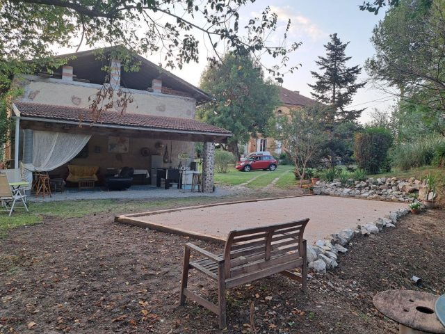 31G101778-5b8a9d4bd37b41ac8a52da569235b389