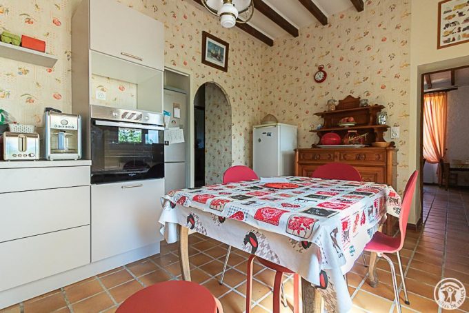 31G101778-6a1d8cdfa98141dc92e41ec36180d4b4