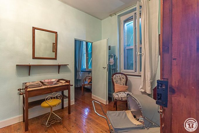 31G101778-9ffccc34115a4917855044daf3cc0e61