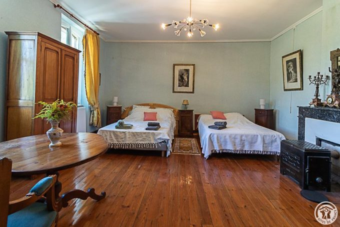 31G101778-d6924c5a4e2242468cf526c5890c8724