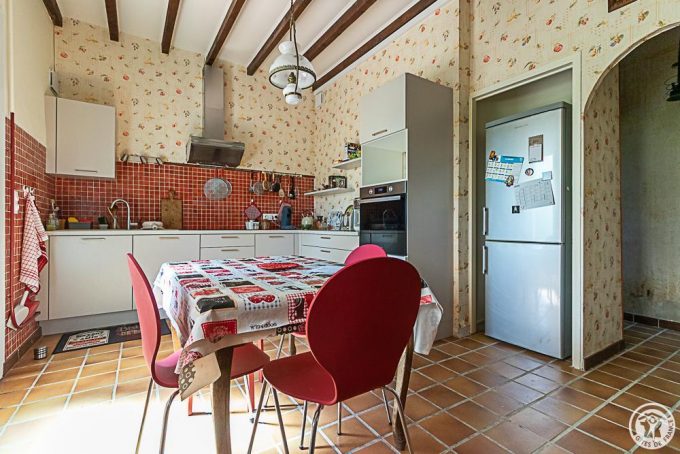 31G101778-fda73abd3b5b40019cf47cc7cc129e49