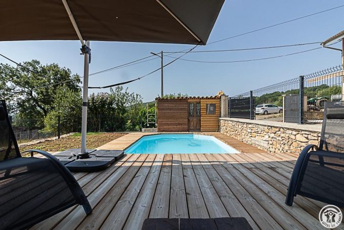 31G101779-69a9aaae2a6448bbaf9c0437685b6d62