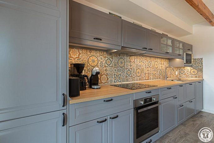 31G101779-89e66a19c49749c4b850a22a7999d9da