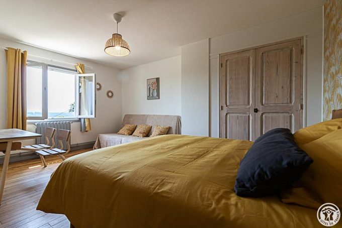 31G101779-fbe592f269a14a4b8f5c5a794a9350be