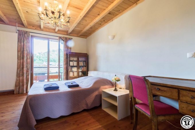 31G101780-45d9858b5aa040a497036a8ffef00b58