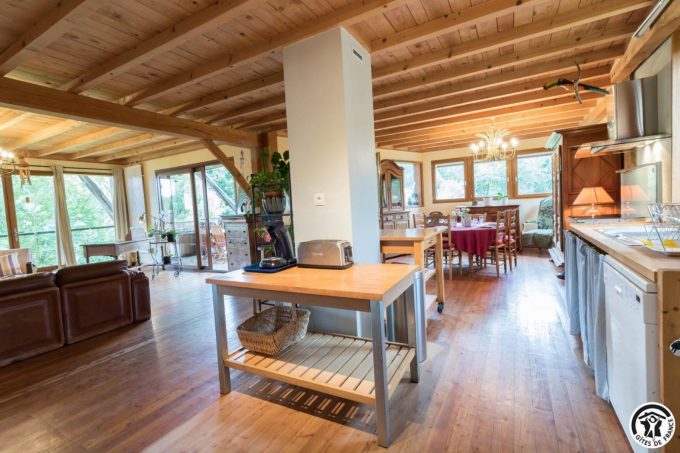 31G101780-62e8d0055a614e4fb2a3addc3b5e4cc6