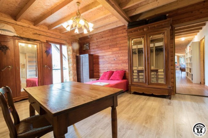 31G101780-6fb937ae863d44ba92b316fc00c577c5