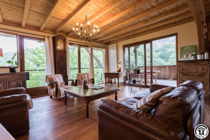 31G101780-d80465a371b4412bb4fcdd8177e1cfdc