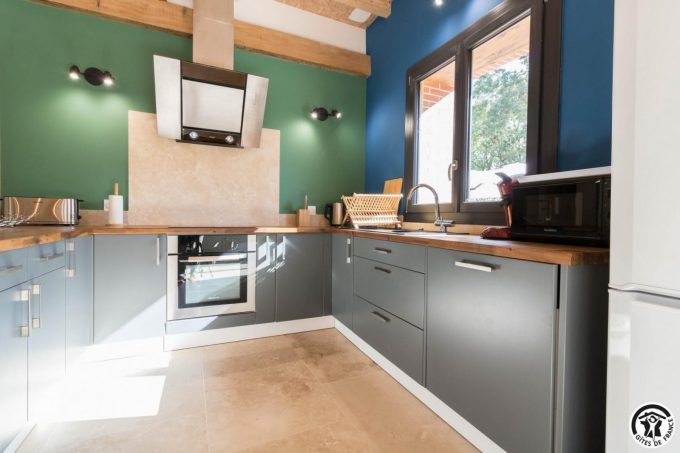 31G101785-8170449c38f74fc790a1d7908213e82d