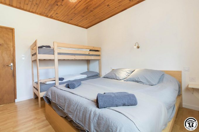 31G101785-86cb9548ec1c496f84643b00992c1b68