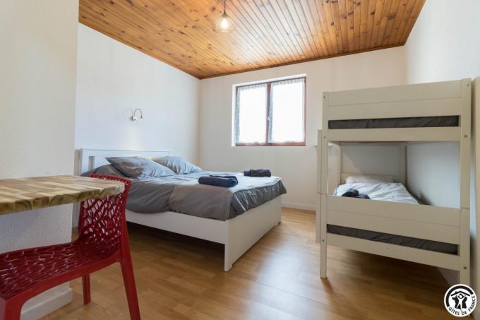 31G101785-956ad5b1564f43d3870bd403e30034b2