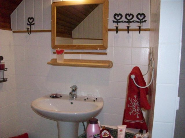 31G114002-69c7faead77e4a28a4885a973c3237d3