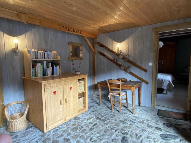 31G114002-7d11a1d5699242c8a7131aaaca6ec167