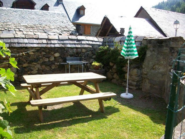 31G114002-dd8d1daab25c405fb6cb46ad16b1905f