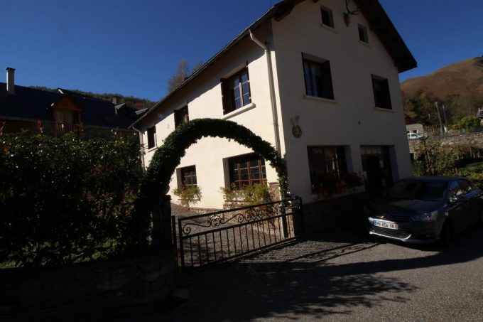 31G145014-88b3e874910d405e9774f6d92a98dc0a