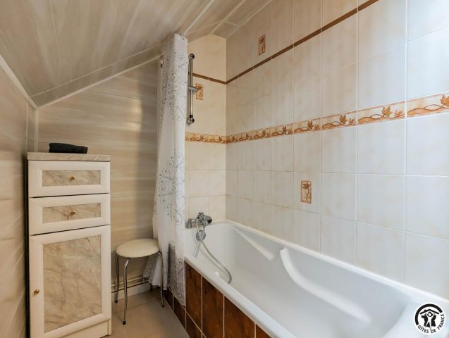 31G145014-eee497e0d2bc48fc87e22dc4ef990bcd