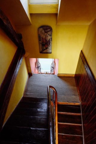 31G300454-30b3af4073d44f5b84c8194e7299e5ad