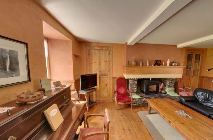 31G300454-75a17fa5af194fa791c73ec4420ef2e0