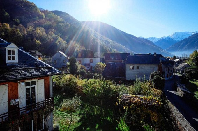 31G300454-ac4844fa0f964692b42d5ca660dd2547