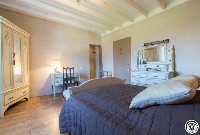 31G301028-44daccf2ff8847afa396f7352a8acc1c