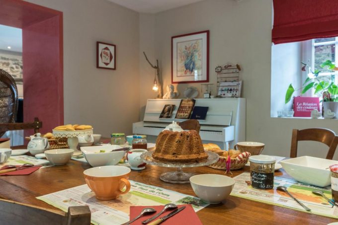 31G301028-7a1633dad04f46f6a2969c810d52f454