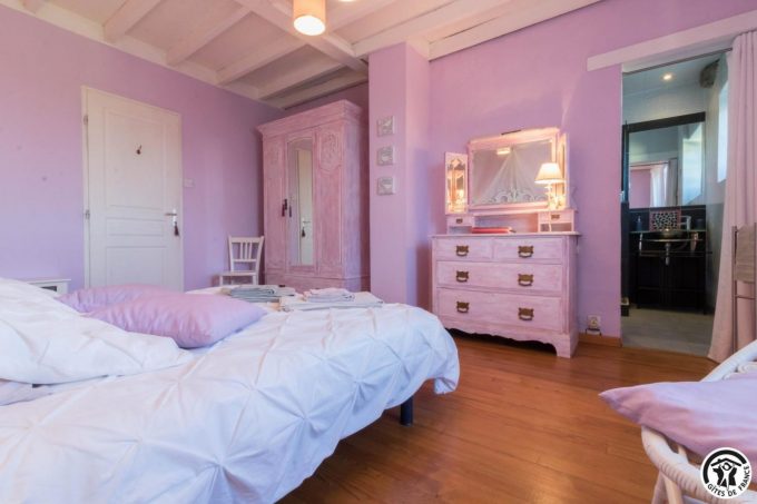 31G301028-9af57fd9f3f84e33989593f2db5dffdf