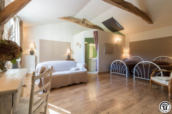 31G301028-be946b2cb5fb475fbd87629189b95ff0