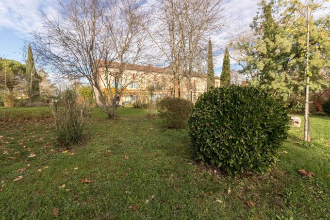 31G301198-018464b60f7649c3950aa040348018ed