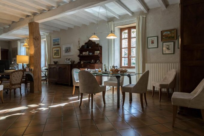 31G301198-11e702a2def244b0936d9f8240298a8f