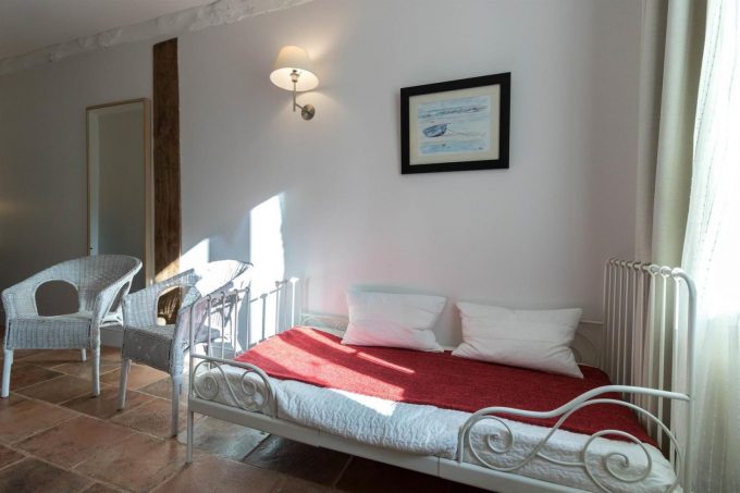 31G301198-58f7a59f8a544668971ee7b470cf89b8