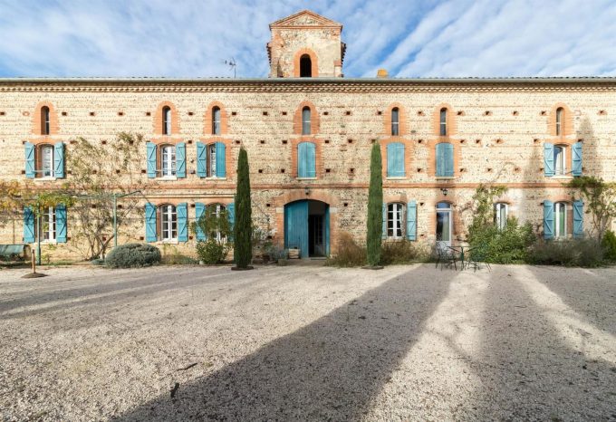 31G301198-ade7cf95de934010be907b4deeab93a4