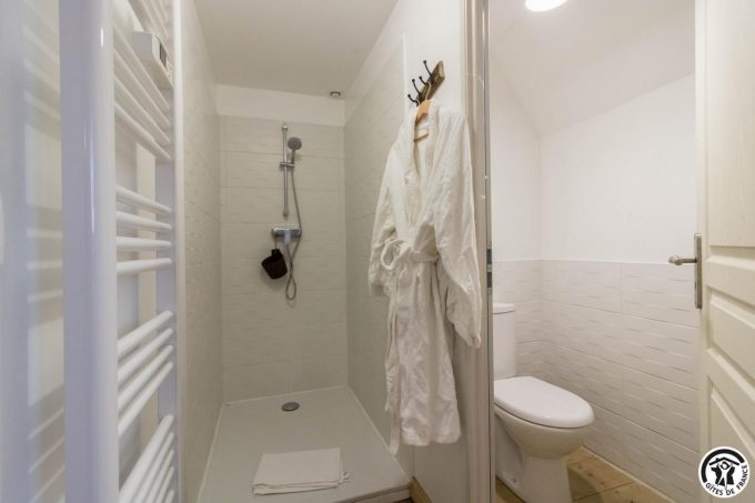 31G301394-120f90619229402db9e585bfb5cac0ea