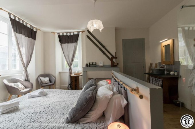 31G301394-346dc65d7a5b4ca29d7fbd754a83e904