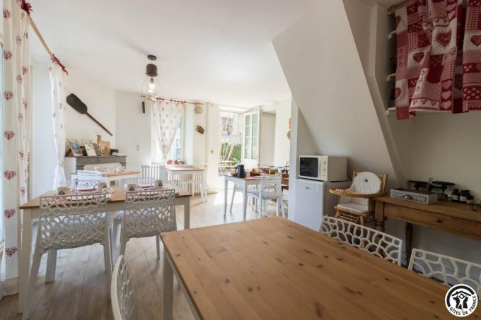 31G301394-40d68fc22c074241abe3a9948d52d251