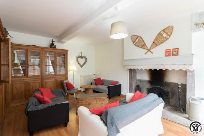 31G301394-6c4747f0d4a74e3f88676a62a758b583